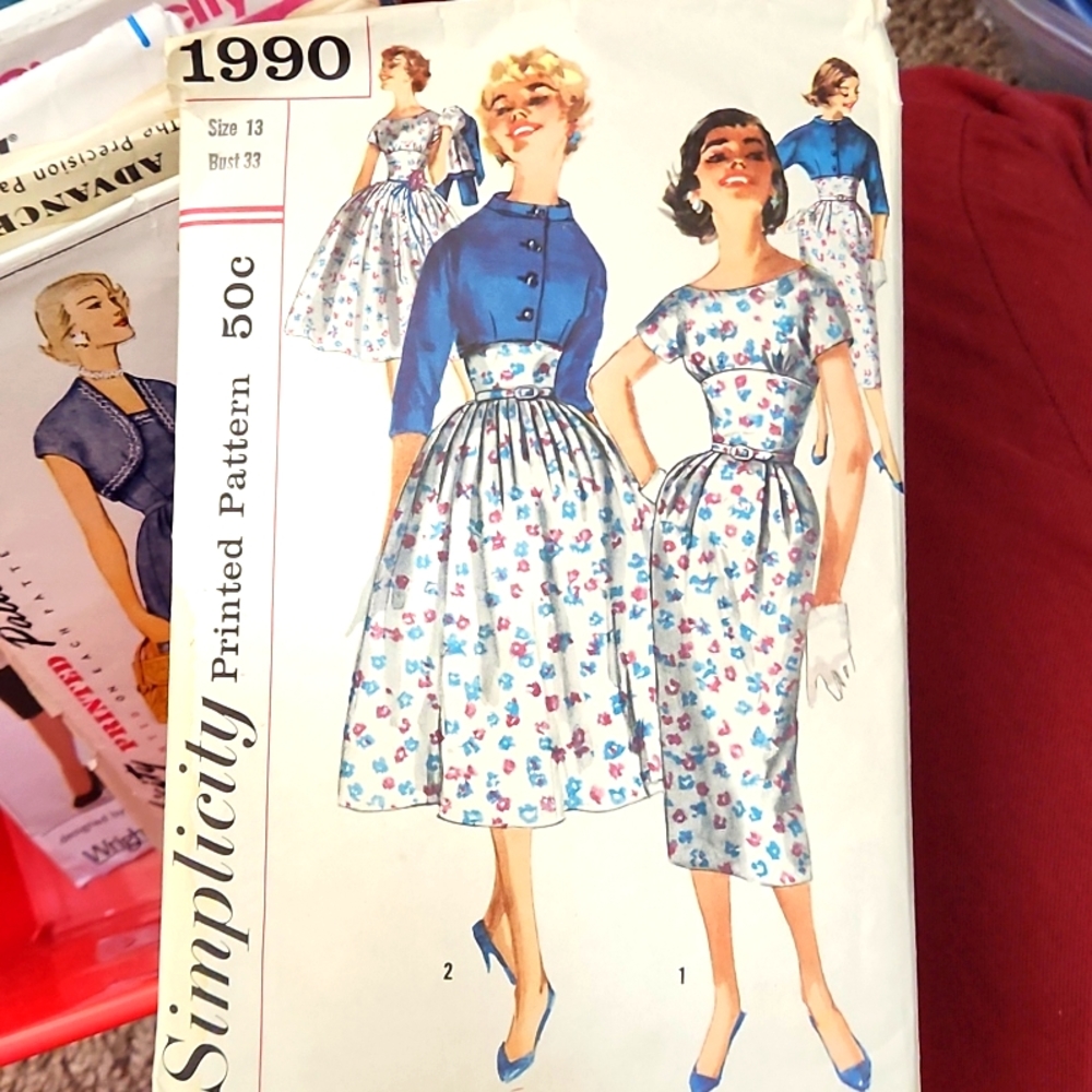 Simplicity printed pattern size 13 bust 33.